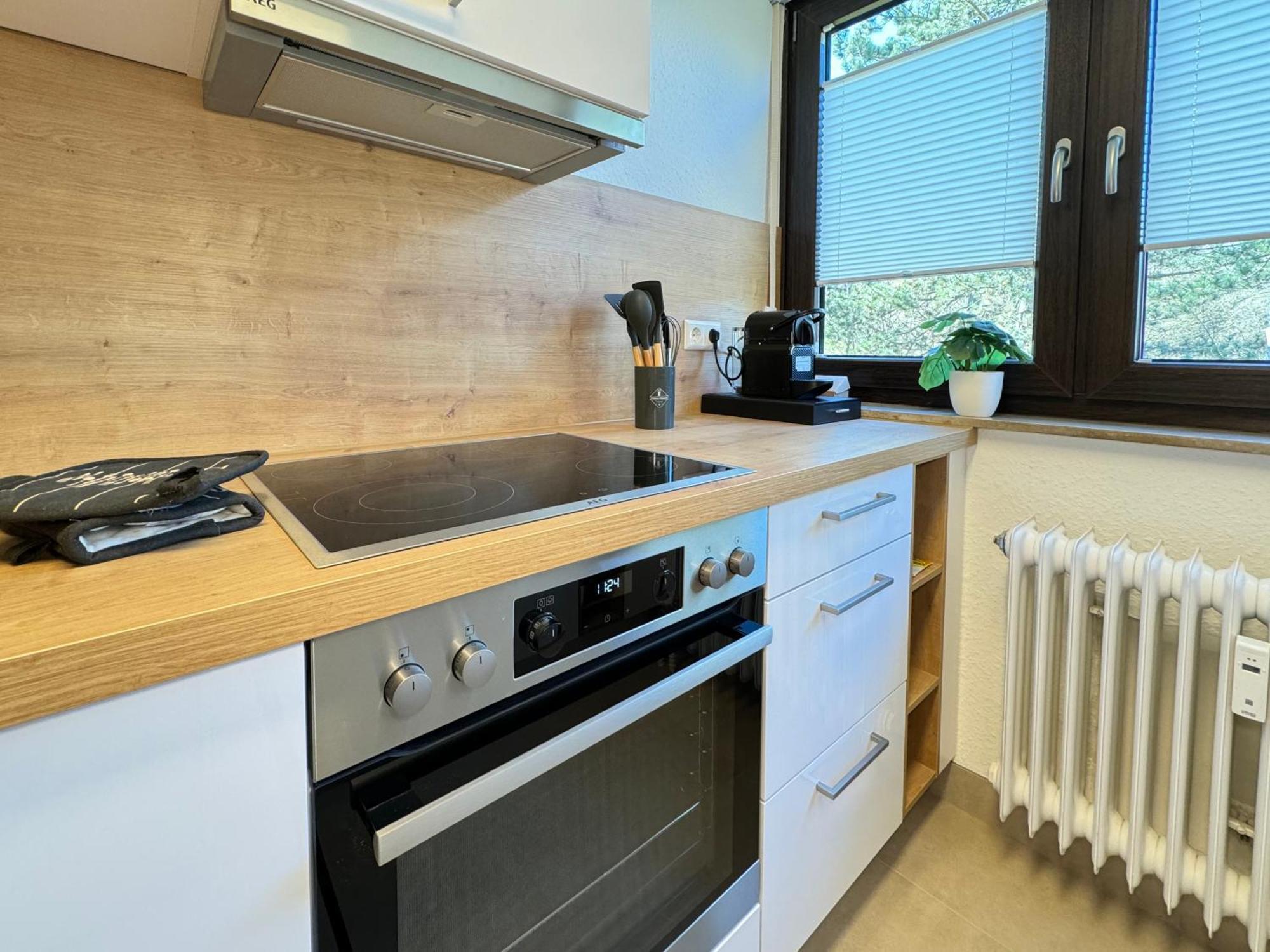 3 Zimmer Apartment, 90 Qm, Ruhig Und Zentrumsnah, Max 6 Pers, 15 Qm Balkon , Private Garage, Internet 1000 Mbit Sindelfingen Exteriér fotografie