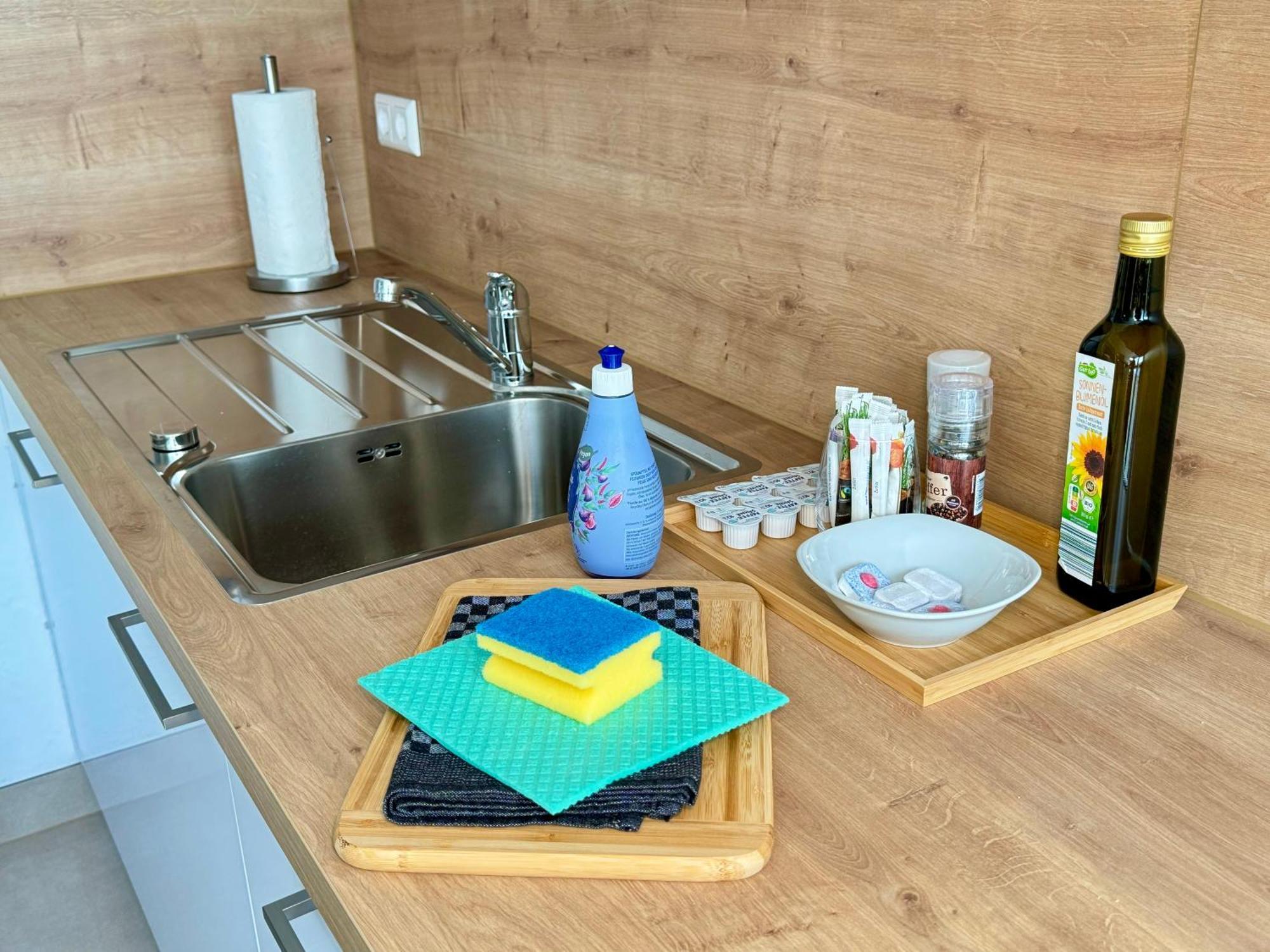 3 Zimmer Apartment, 90 Qm, Ruhig Und Zentrumsnah, Max 6 Pers, 15 Qm Balkon , Private Garage, Internet 1000 Mbit Sindelfingen Exteriér fotografie
